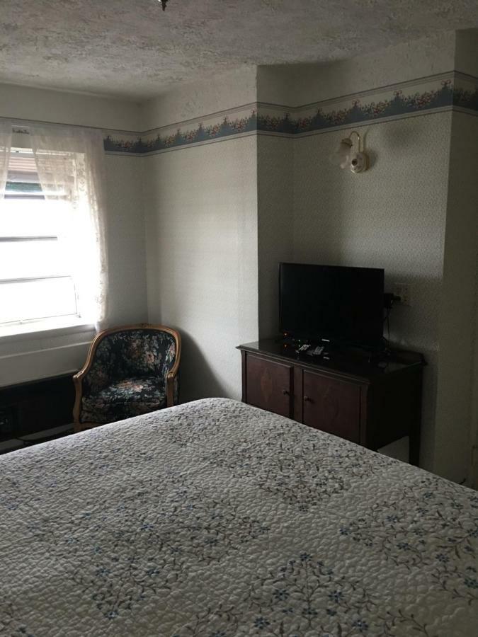 סיינט איגנס Boardwalk Inn מראה חיצוני תמונה